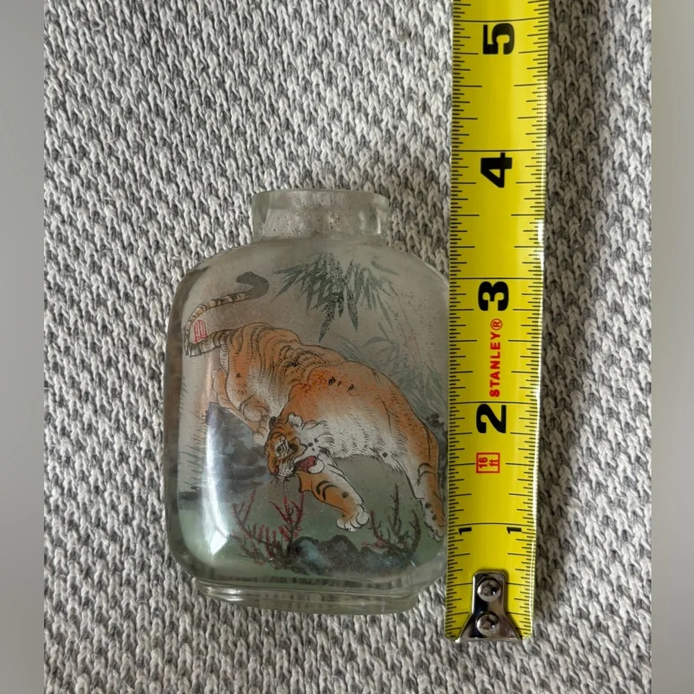 Vintage Chinese Inside-Painted Snuff Glass Jar with Tiger Design - Picture 3 of 4